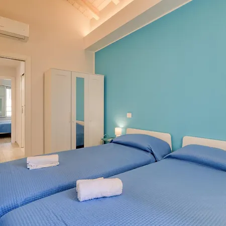 Casa Del Geco - Happy *