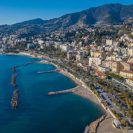 Casa Del Geco - Happy *