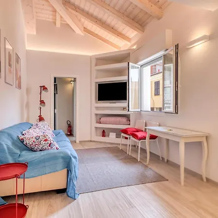 Casa Del Geco With Terrace And Parking - Happy Apartment *