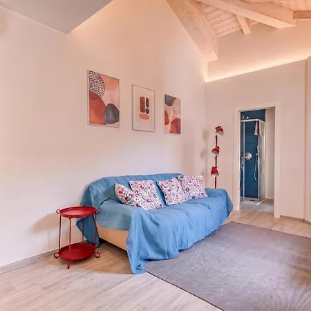 Casa Del Geco With Terrace And Parking - Happy Apartment
